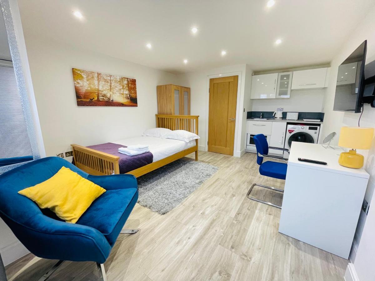 New Modern Studio Apartment, Parking, Netflix Kenilworth Kültér fotó