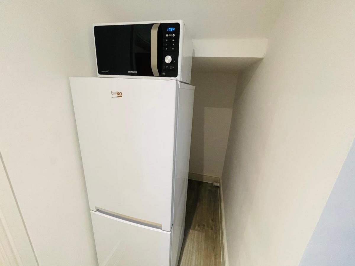 New Modern Studio Apartment, Parking, Netflix Kenilworth Kültér fotó